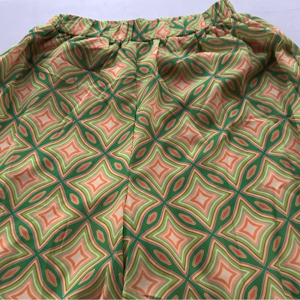 SUGAR BEACH RESORT WOVEN
PANTS Size: Small - Picture 7 of 10
